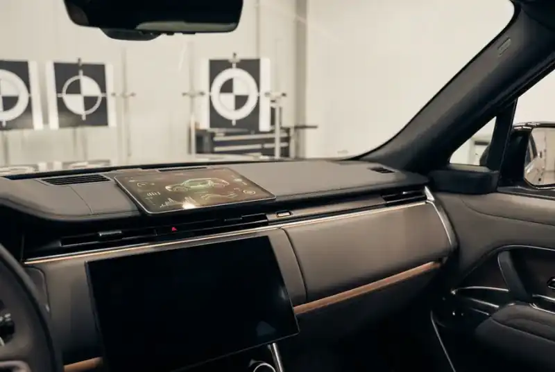 Digital diagnostics on the dash